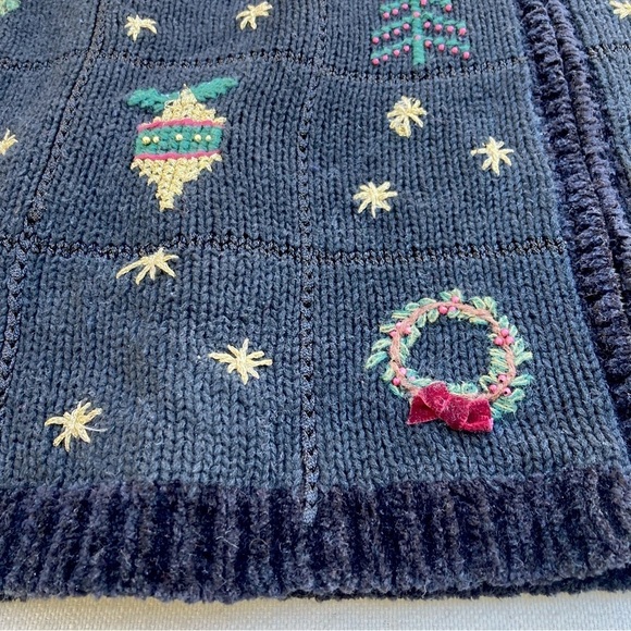 CROFT & BARROW | Christmas Sweater Zip Knit Jacket with Wreath - Picture 8 of 15